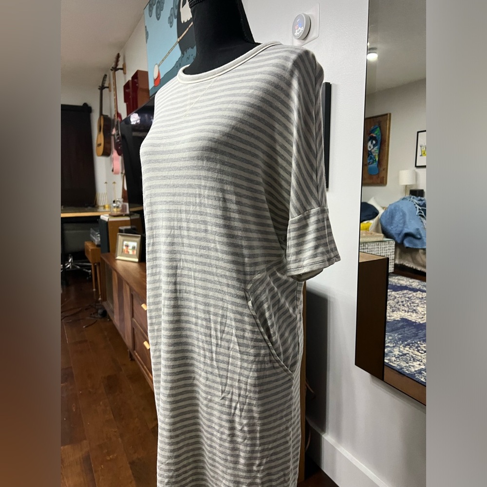 Lou & Grey striped dress. Size M.